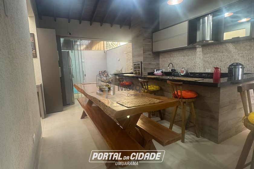 Casa &agrave; venda - 200m&sup2; - Jardim Colorado