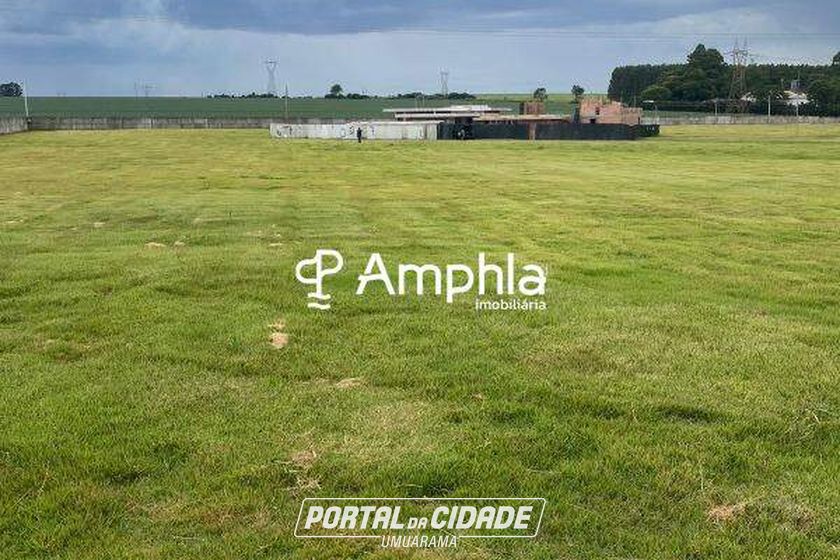 Terreno &agrave; venda - 1829m&sup2; - Centro