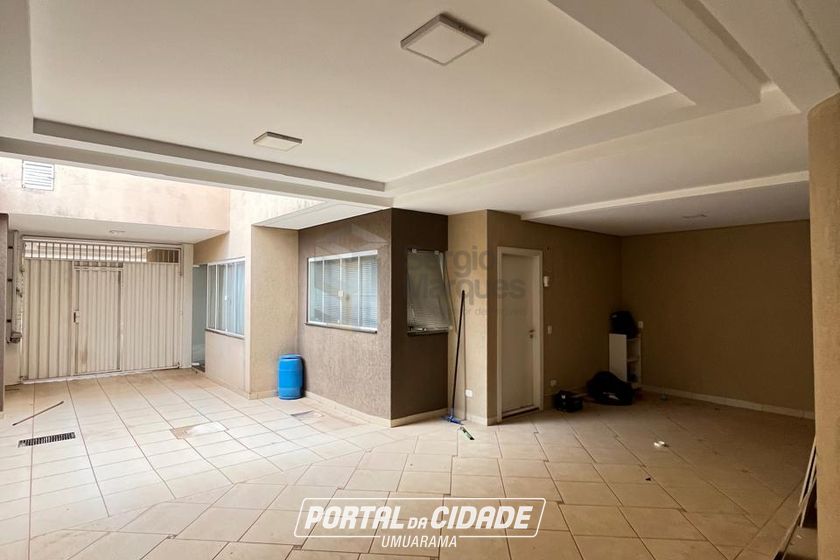 Sobrado &agrave; venda - 247m&sup2; - Zona VI