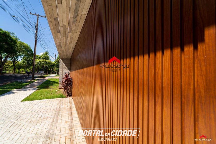 Sobrado &agrave; venda - 305m&sup2; - Zona VII