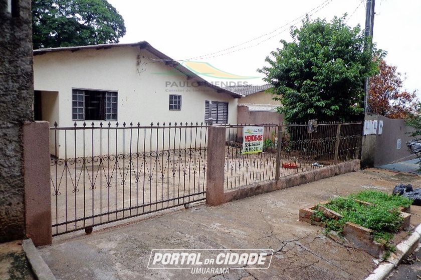 Casa &agrave; venda - 90m&sup2; - CONJUNTO RESIDENCIAL C&Oacute;RREGO LONGE