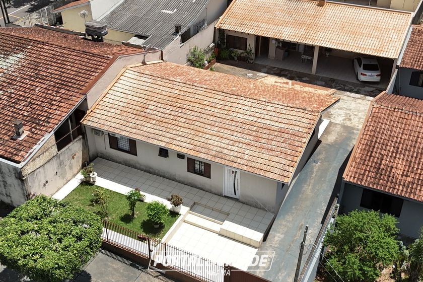 Casa &agrave; venda - 140m&sup2; - Jardim Para&iacute;so