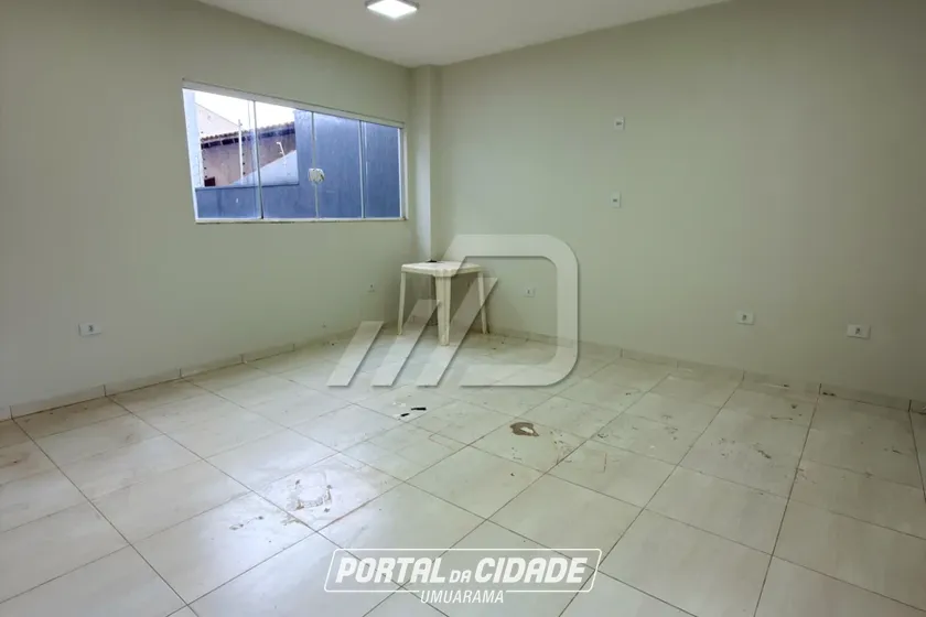 Sobrado &agrave; venda - 180m&sup2; - Zona I