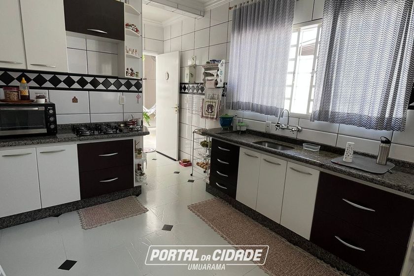 Sobrado &agrave; venda - 188m&sup2; - Zona II A