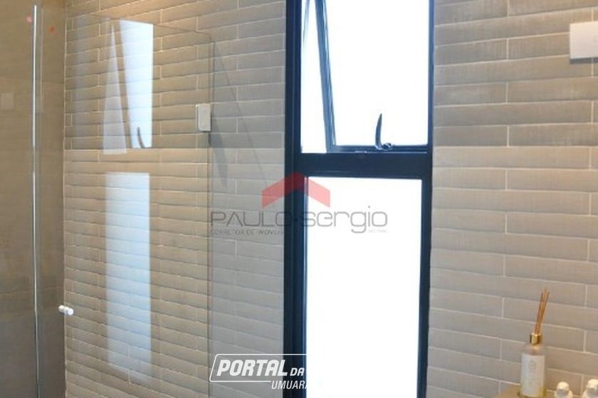 Sobrado &agrave; venda - 342m&sup2; - Conjunto Residencial Portal das &Aacute;guas