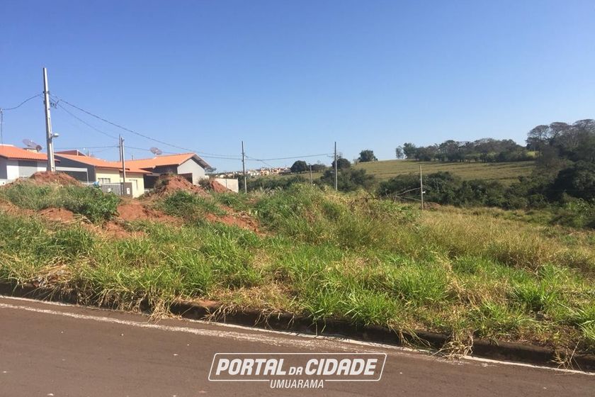 Terreno &agrave; venda - 205m&sup2; - BELLA VISTA