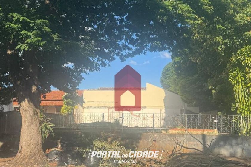 Terreno &agrave; venda - 315m&sup2; - Zona II