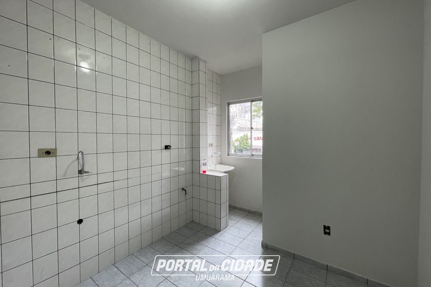 Apartamento para alugar - 42m&sup2; - ZONA III