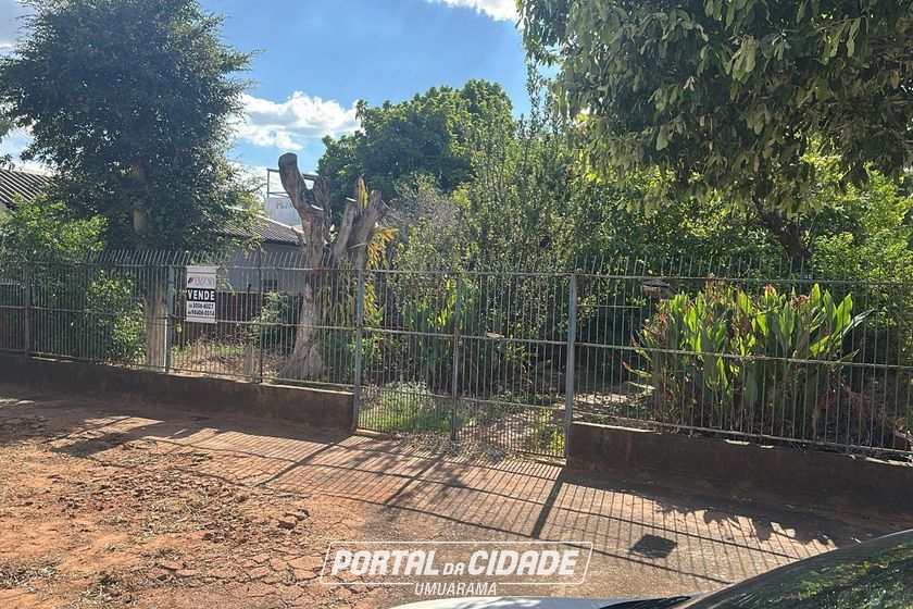Terreno &agrave; venda - 525m&sup2; - Zona I
