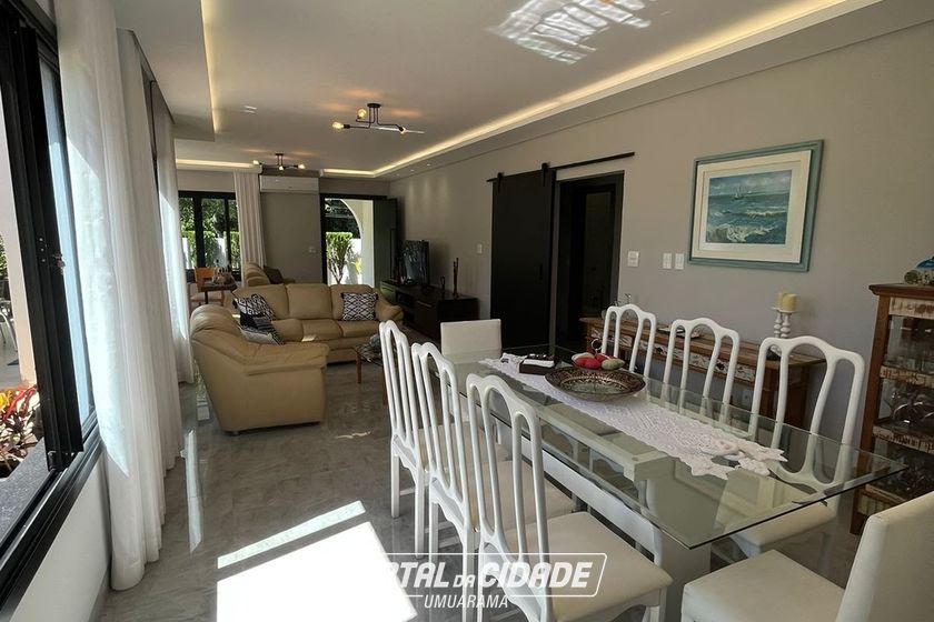 Casa &agrave; venda - 307m&sup2; - Zona I-a