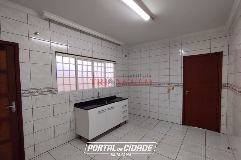 Casa &agrave; venda - 144m&sup2; - ZONA III