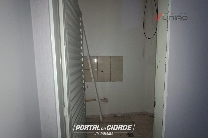 Sal&atilde;o Comercial para alugar - 880m&sup2; - Zona III