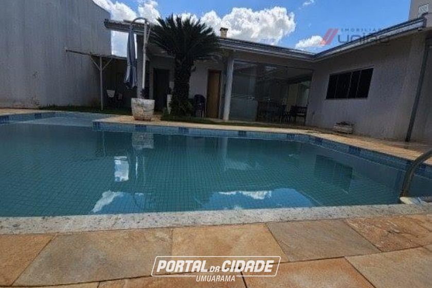 Casa &agrave; venda - 292m&sup2; - Zona III