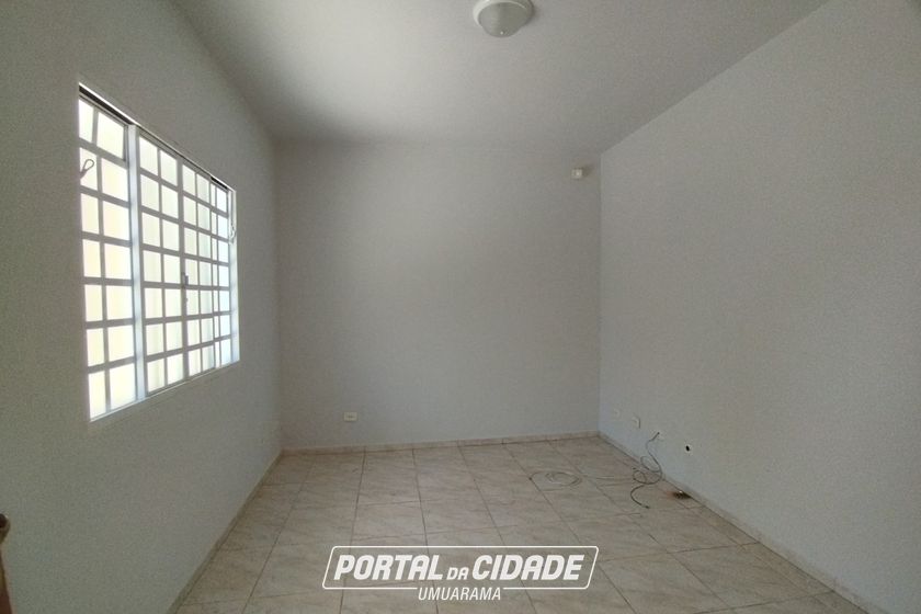 Casa &agrave; venda - 255m&sup2; - ZONA VI