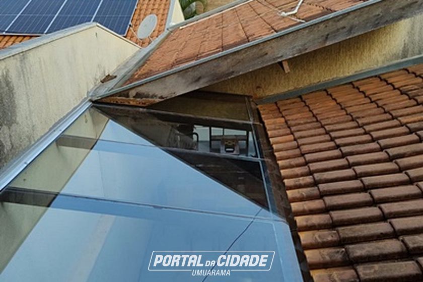 Sobrado &agrave; venda - 233m&sup2; - Zona I