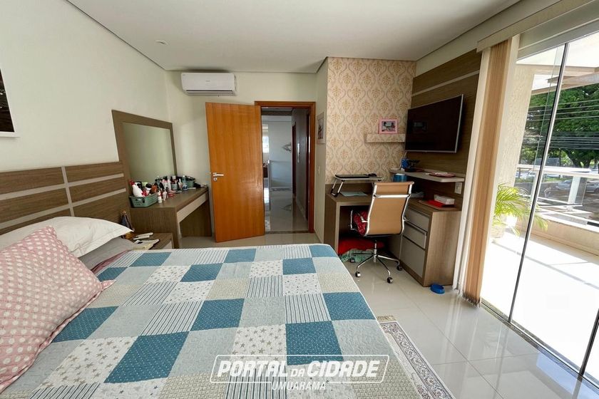 Casa &agrave; venda - 338m&sup2; - ZONA I