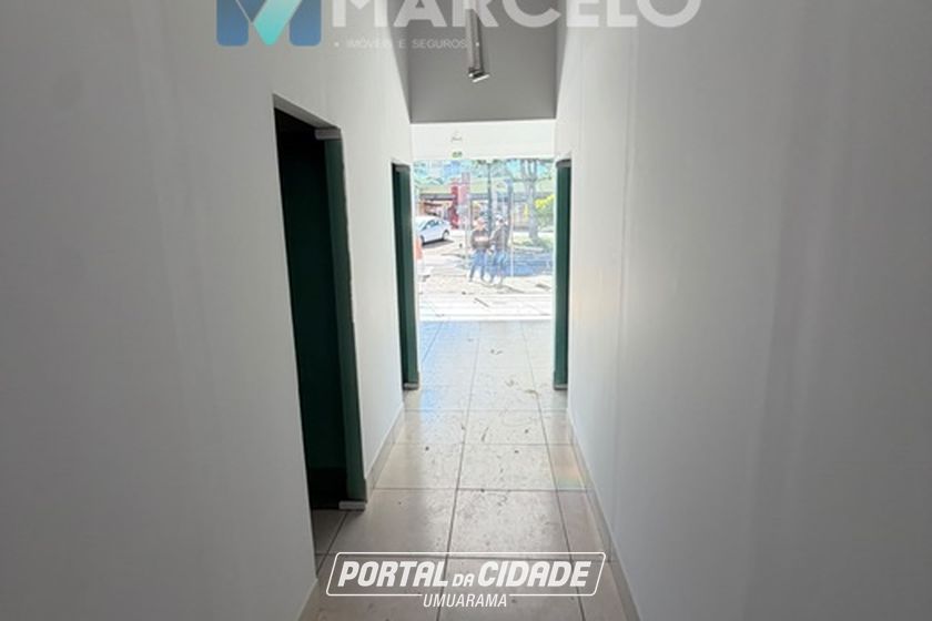 Sala Comercial &agrave; venda - 292m&sup2; - Zona I
