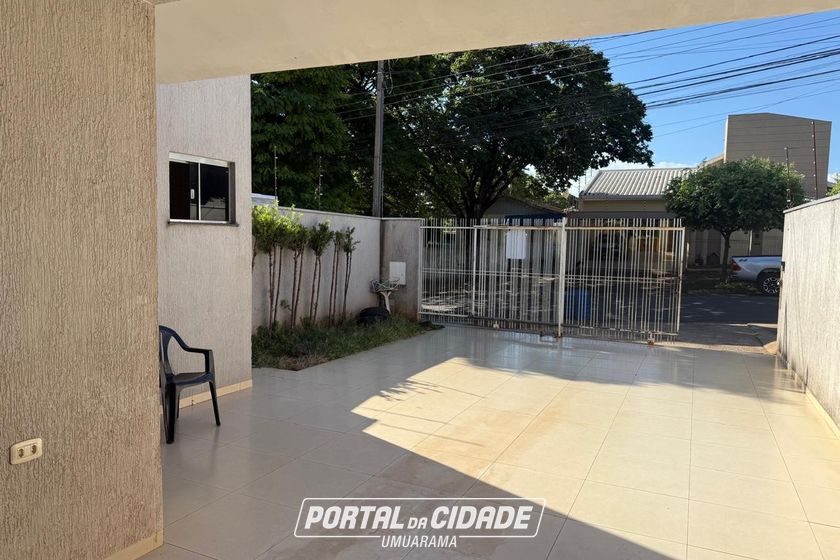 Casa &agrave; venda - 100m&sup2; - ZONA IV