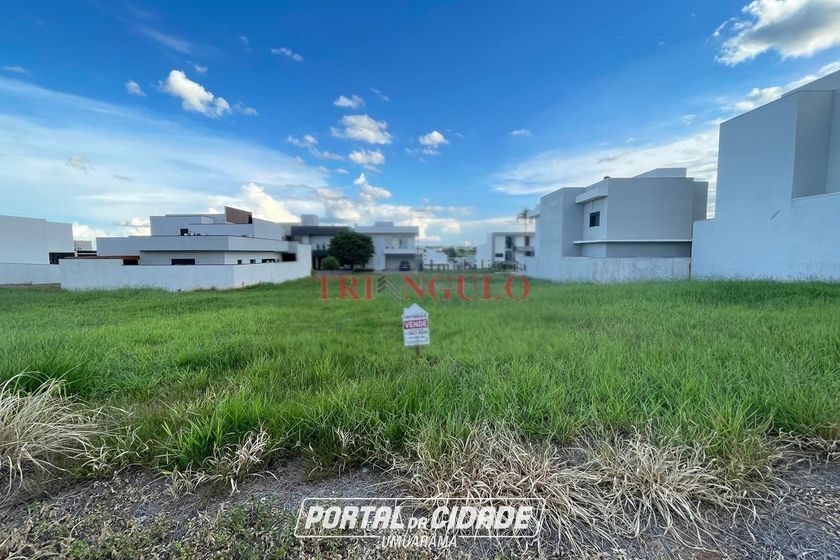 Terreno &agrave; venda - 243m&sup2; - CONDOMINIO PAYSAGE ESSENZA