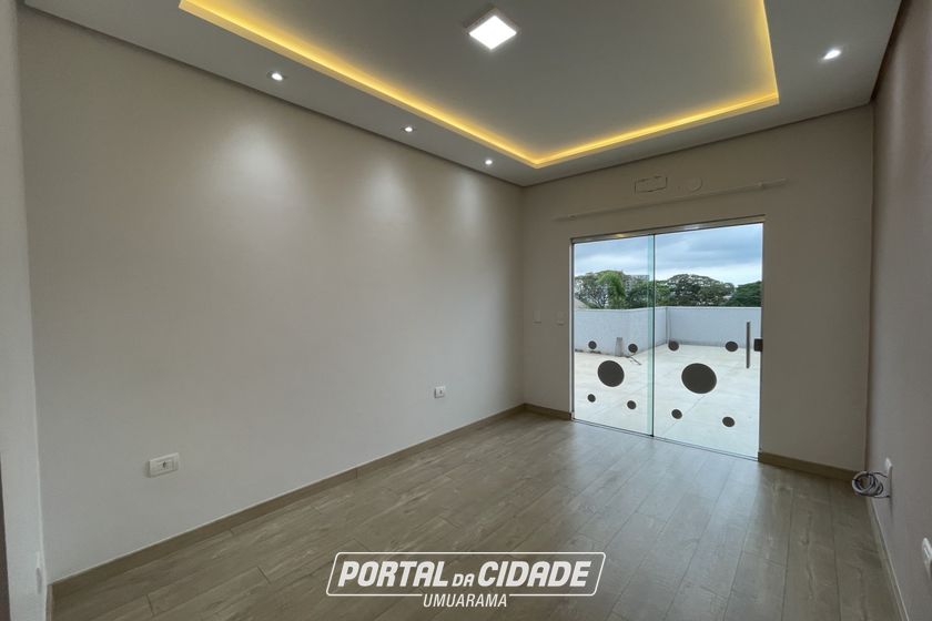 Casa para alugar - 252m&sup2; - ZONA VII