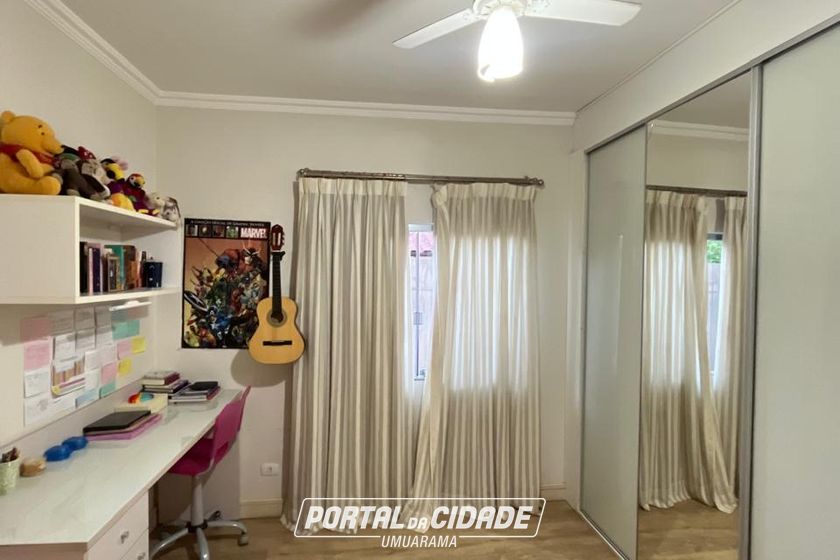 Casa &agrave; venda - 345m&sup2; - Jardim Tamoio