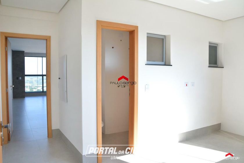 Apartamento &agrave; venda - 223m&sup2; - Zona II
