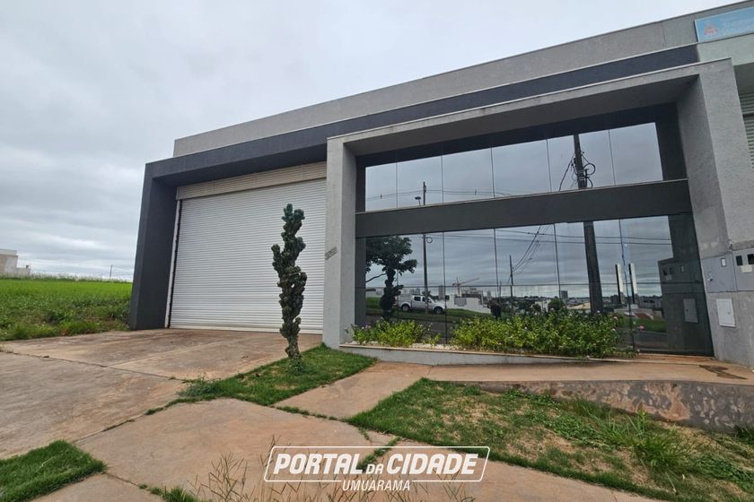 Sal&atilde;o Comercial para alugar - 386m&sup2; - Parque Residencial Interlagos