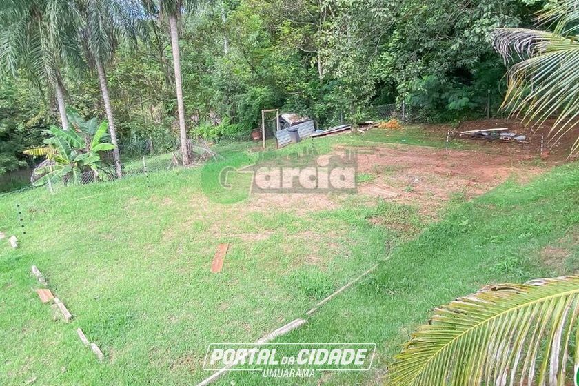 Ch&aacute;cara &agrave; venda - 25m&sup2; - -