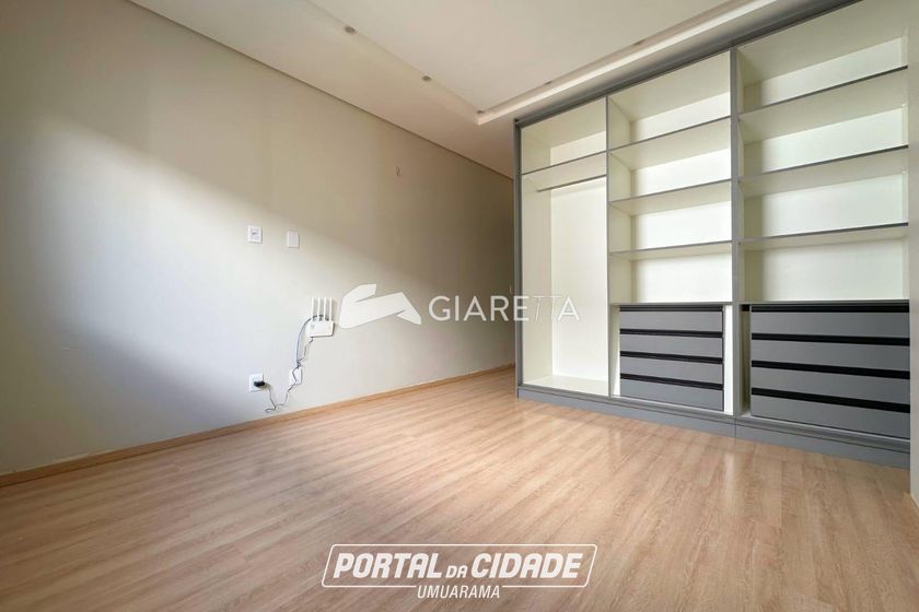 Casa &agrave; venda - 111m&sup2; - JARDIM GISELA