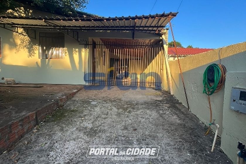 Casa &agrave; venda - 296m&sup2; - 