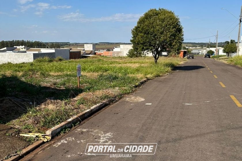 Terreno &agrave; venda - 240m&sup2; - PARQUE RESIDENCIAL METROPOLITANO