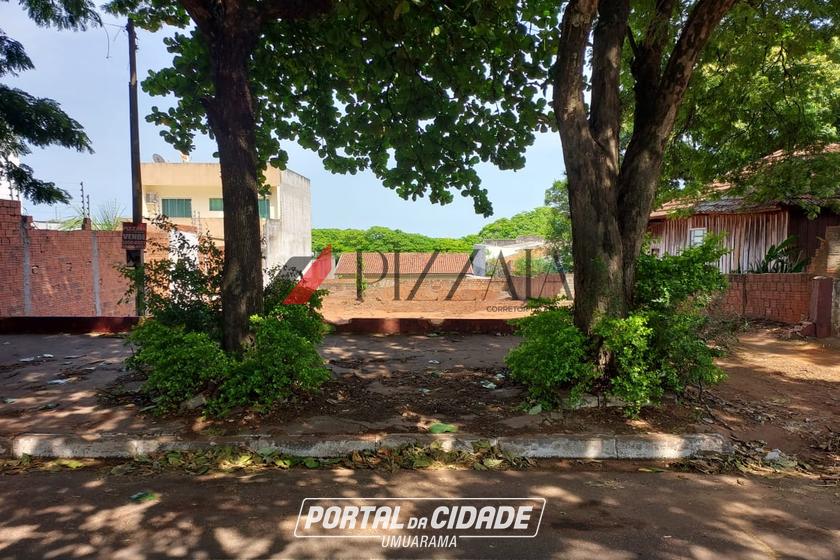 Terreno &agrave; venda - 525m&sup2; - Zona VI