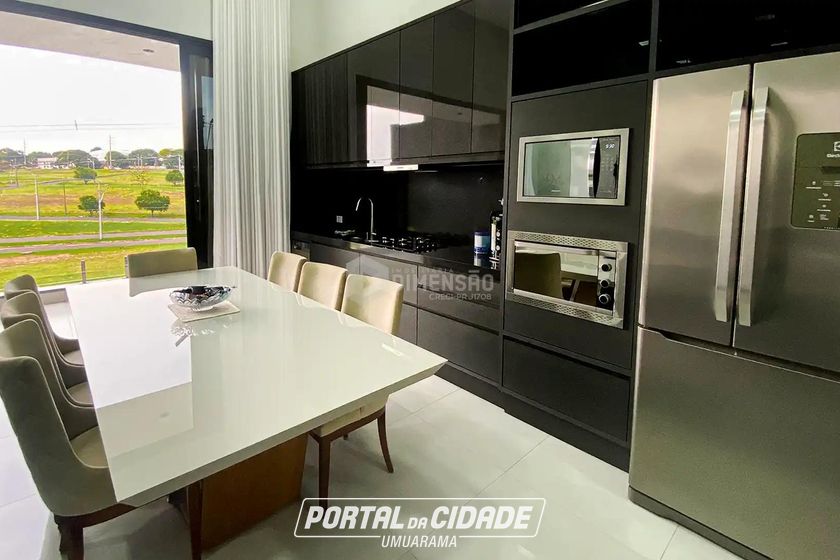 Sobrado &agrave; venda - 181m&sup2; - Jardim Cima