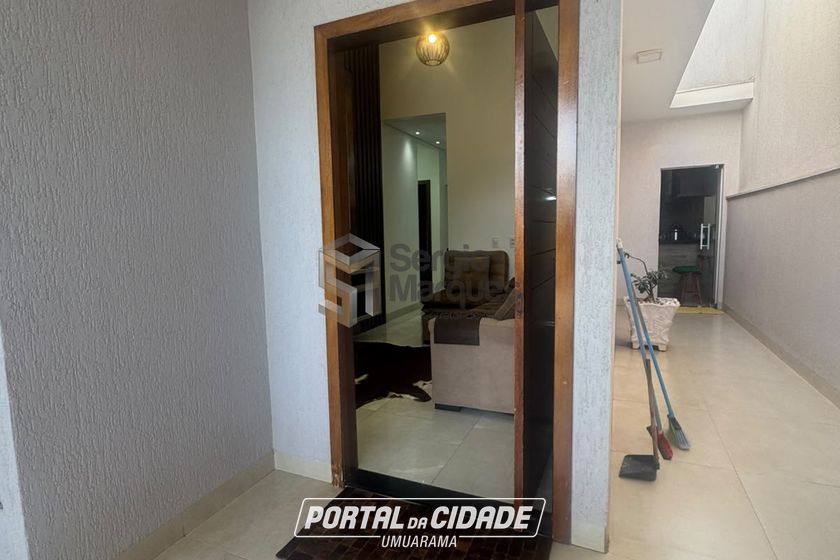 Casa &agrave; venda - 200m&sup2; - Jardim Colorado