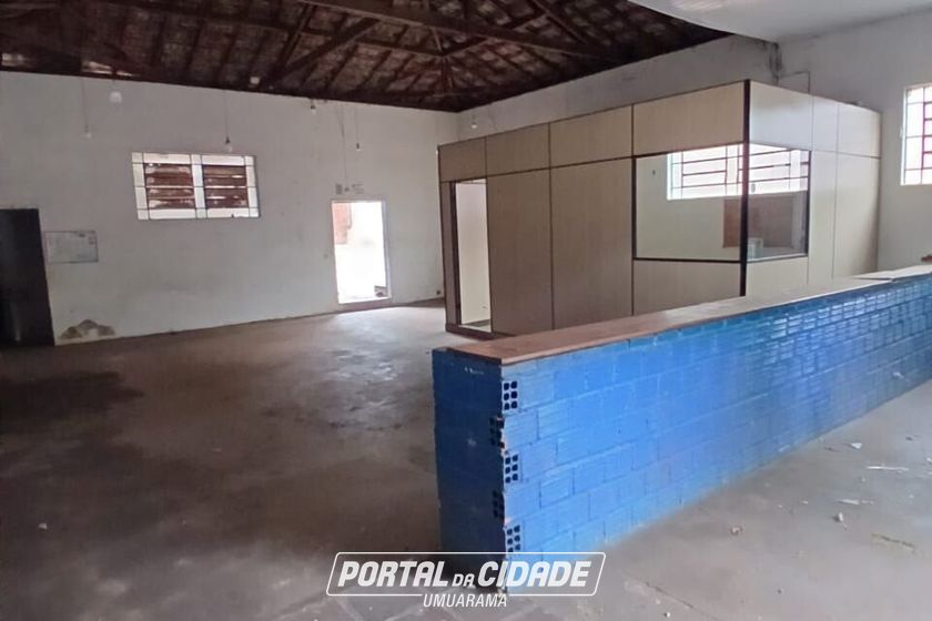 Sal&atilde;o Comercial para alugar - 240m&sup2; - Zona I