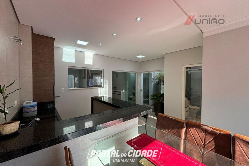 Casa &agrave; venda - 216m&sup2; - Jardim Vit&oacute;ria R&eacute;gia