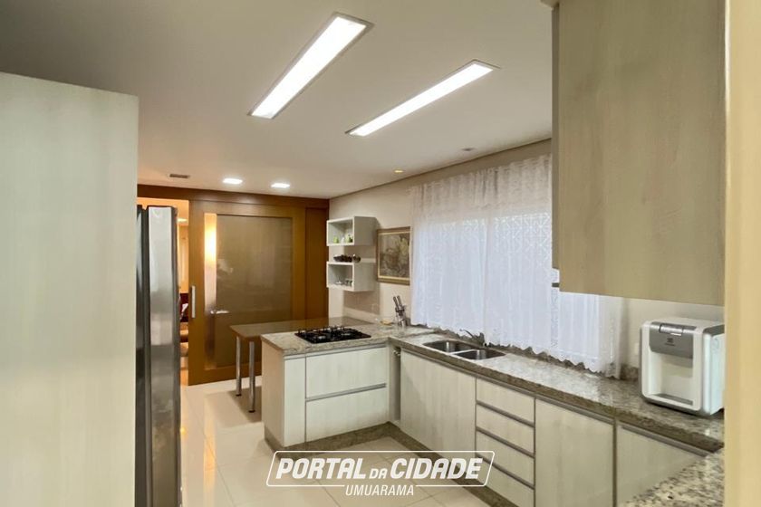 Casa &agrave; venda - 345m&sup2; - Jardim Tamoio