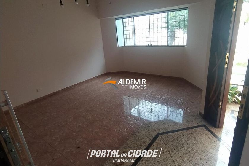 Sobrado &agrave; venda - 289m&sup2; - Zona Armaz&eacute;m