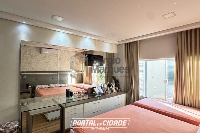 Casa &agrave; venda - 415m&sup2; - Zona V