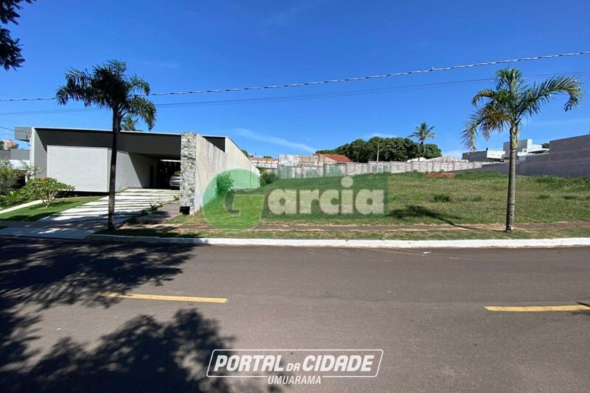 Terreno &agrave; venda - 757m&sup2; - Jardim Alphavile