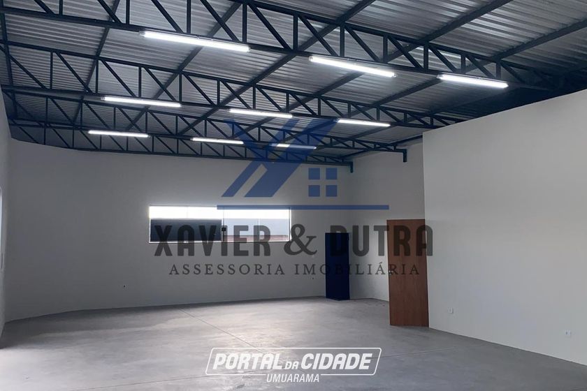 Sala Comercial &agrave; venda - 150m&sup2; - E resid&ecirc;ncia de 85m&sup2; de &aacute;rea constru&iacute;da - Esquina com a Avenida Mascaranhos de Morais