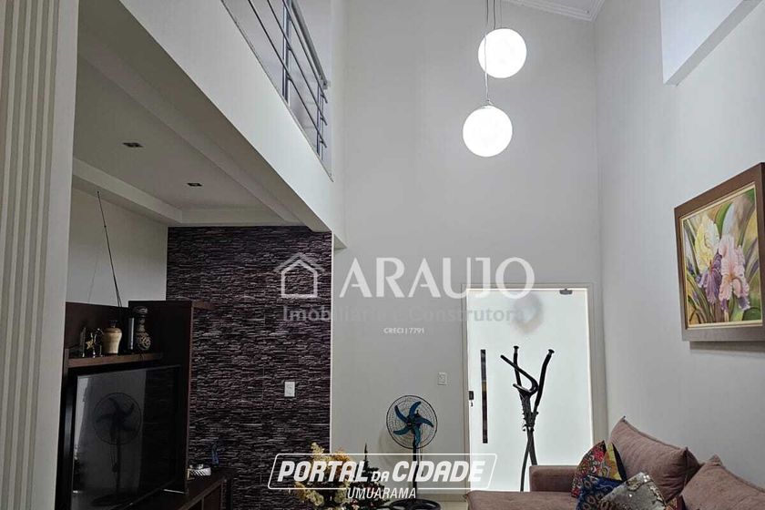 Sobrado &agrave; venda - 272m&sup2; - Zona III