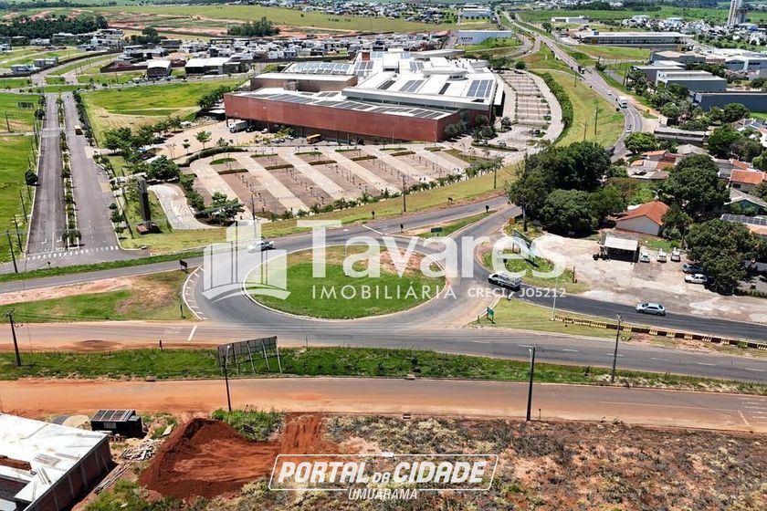 Terreno &agrave; venda - 889m&sup2; - Jardim Soluar