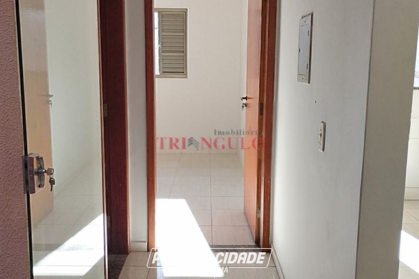 Casa &agrave; venda - 107m&sup2; - JARDIM PARAISO