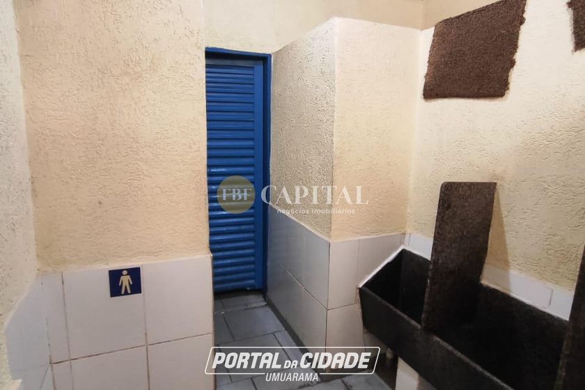 Sala Comercial &agrave; venda - 200m&sup2; - Centro