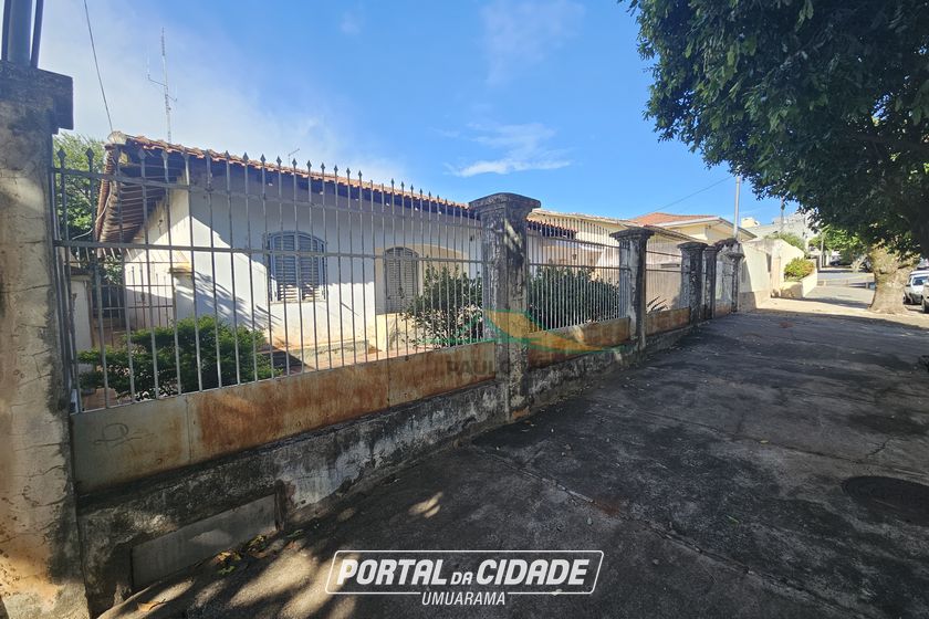 Casa &agrave; venda - 191m&sup2; - Zona 1