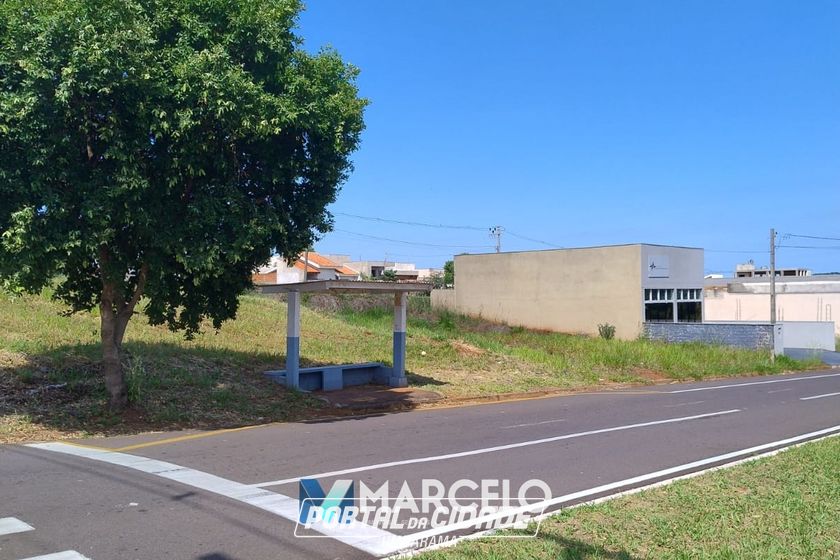Terreno &agrave; venda - 352m&sup2; - Jardim Nova Am&eacute;rica