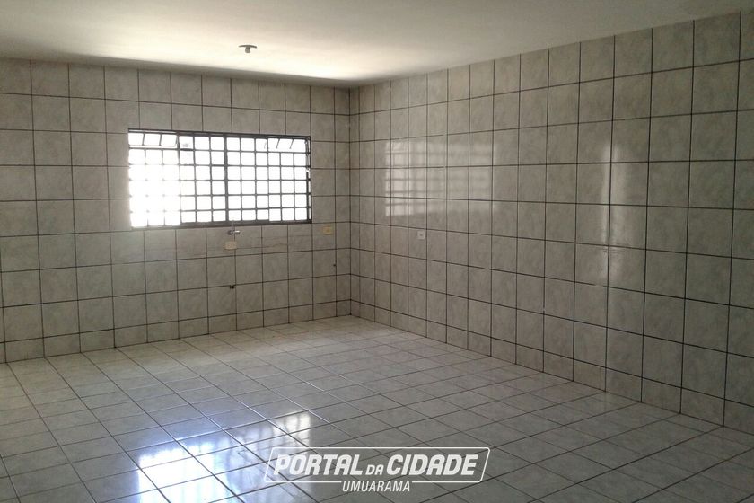 Sal&atilde;o Comercial &agrave; venda - 305m&sup2; - Zona 1