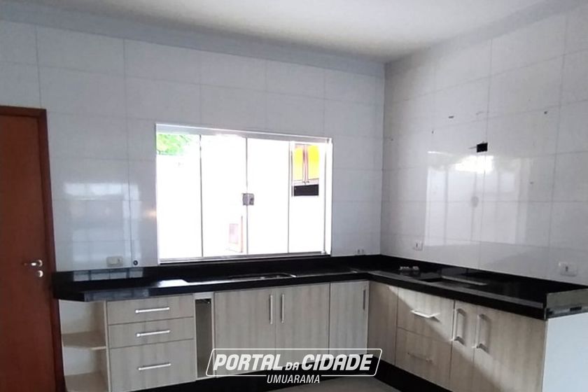 Casa &agrave; venda - 257m&sup2; - ZONA VII
