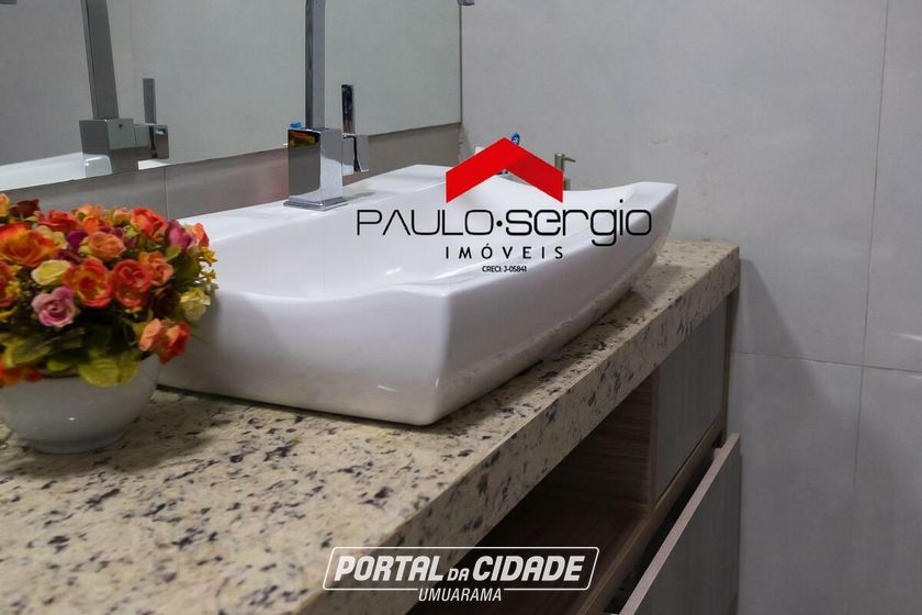 Sobrado &agrave; venda - 600m&sup2; - Zona II